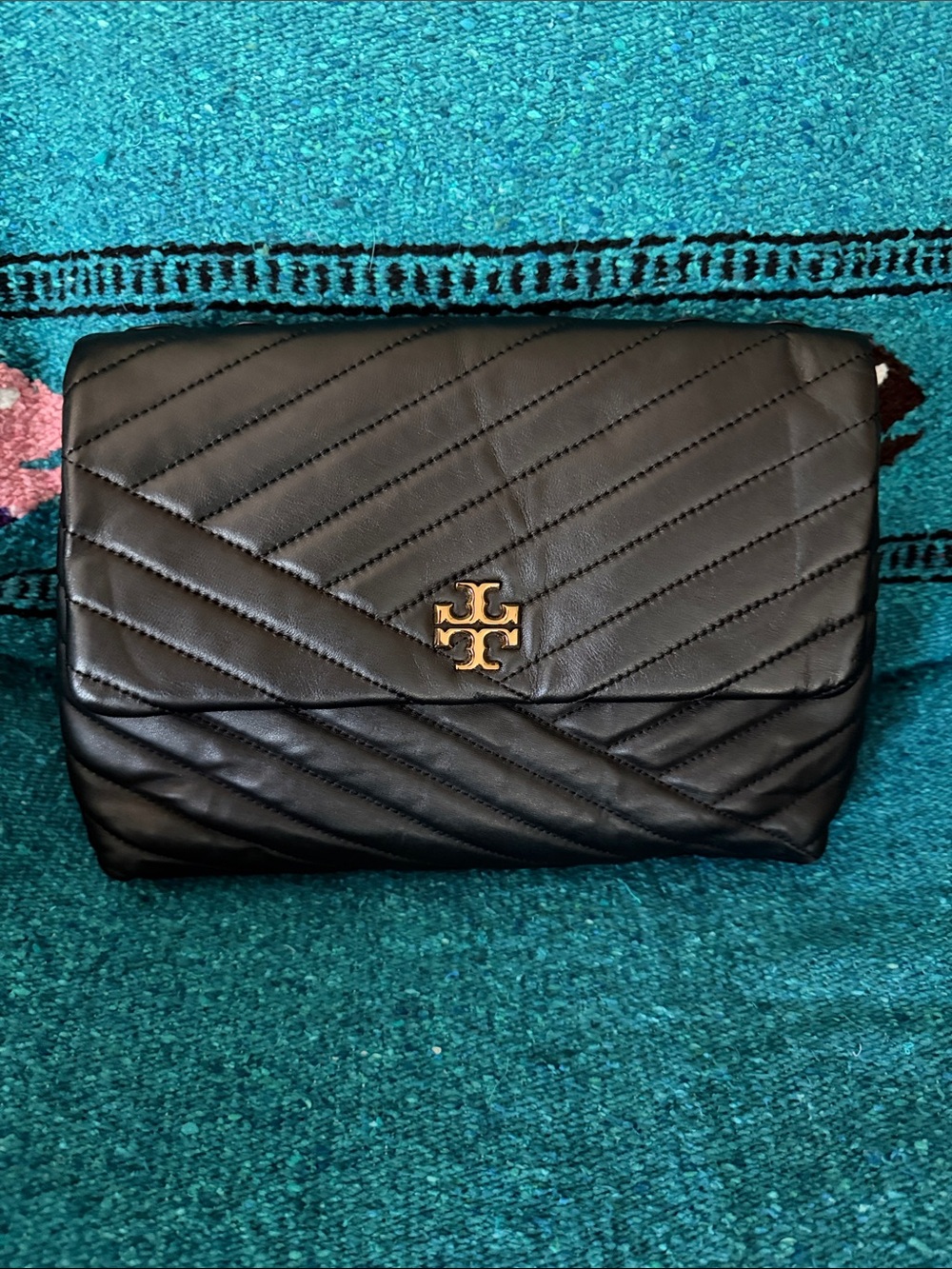 Tory Burch Black Quilted Leather Shoulder Bag with Gold Chain - Picture 3 of 5